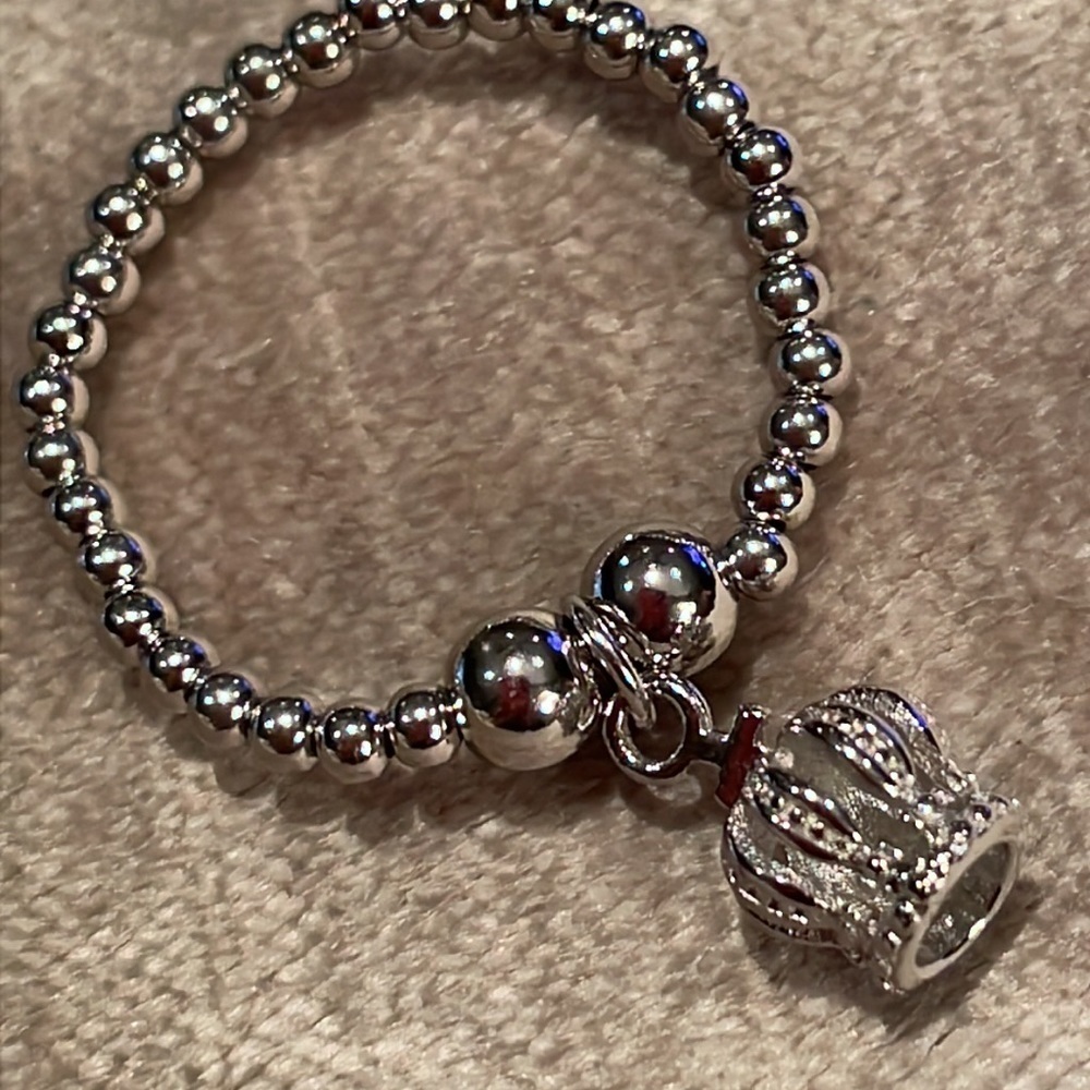 Sterling Silver Ball Royal Crown Ring Size 7-10 Stretch